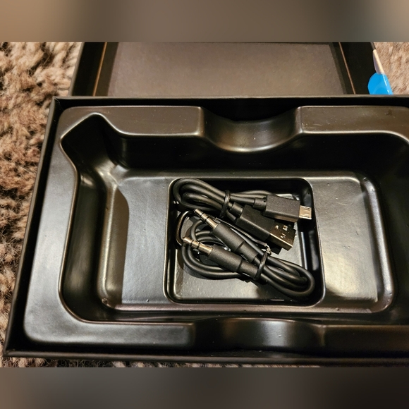 Origaudio Aquathump Waterproof Wireless Bluetooth Speaker - New open box - Picture 3 of 6